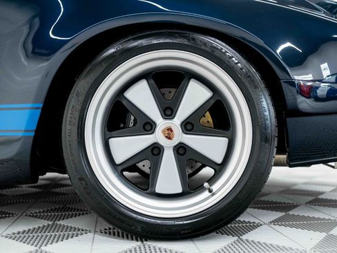 Used 1990 Porsche 911 Carrera image 34