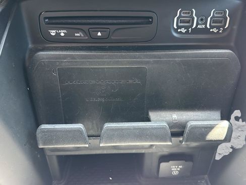 Used 2019 RAM 2500 Laramie AWD/4WD image 18
