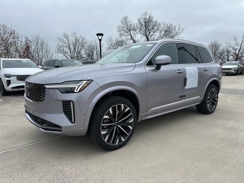 New 2026 Volvo XC90 B5 Plus w/ Protection Package Premier image 3