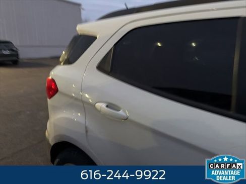 Used 2020 Ford EcoSport SE w/ SE Convenience Package image 9