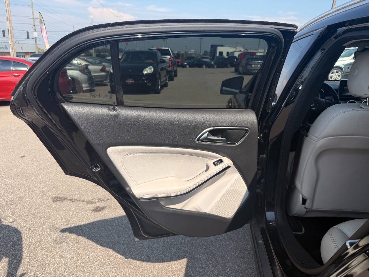Used 2016 Mercedes-Benz GLA 250 image 15