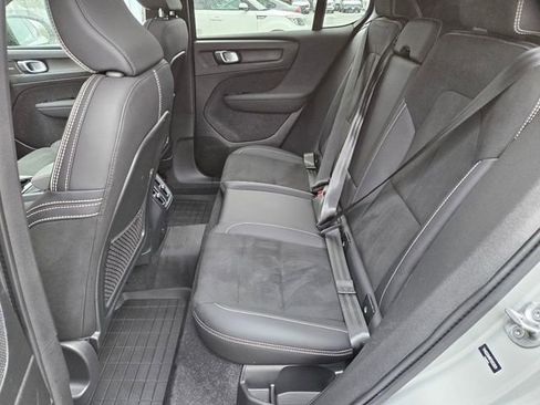 Certified 2023 Volvo C40 P8 Recharge Ultimate w/ Protection Package Premier image 15