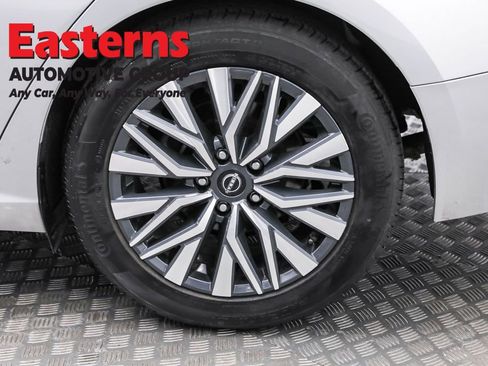 Used 2024 Nissan Altima 2.5 SV image 33