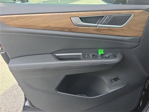 New 2026 Volkswagen Atlas SE image 18