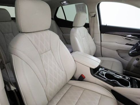 Used 2021 Buick Envision Avenir w/ Technology Package II image 21