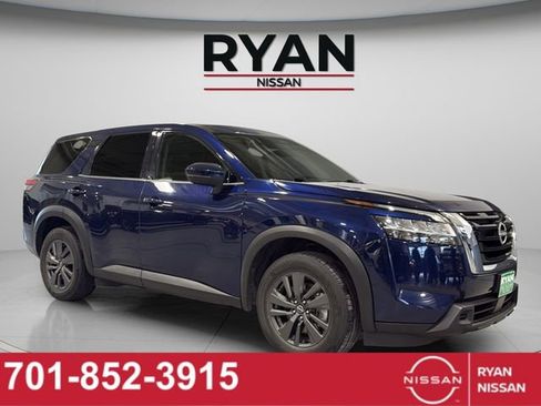 Certified 2022 Nissan Pathfinder S w/ Cargo Package image 19