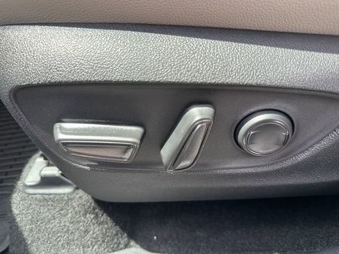 Used 2026 Toyota Grand Highlander FWD image 19