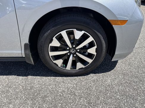 New 2026 Honda Odyssey EX-L image 13