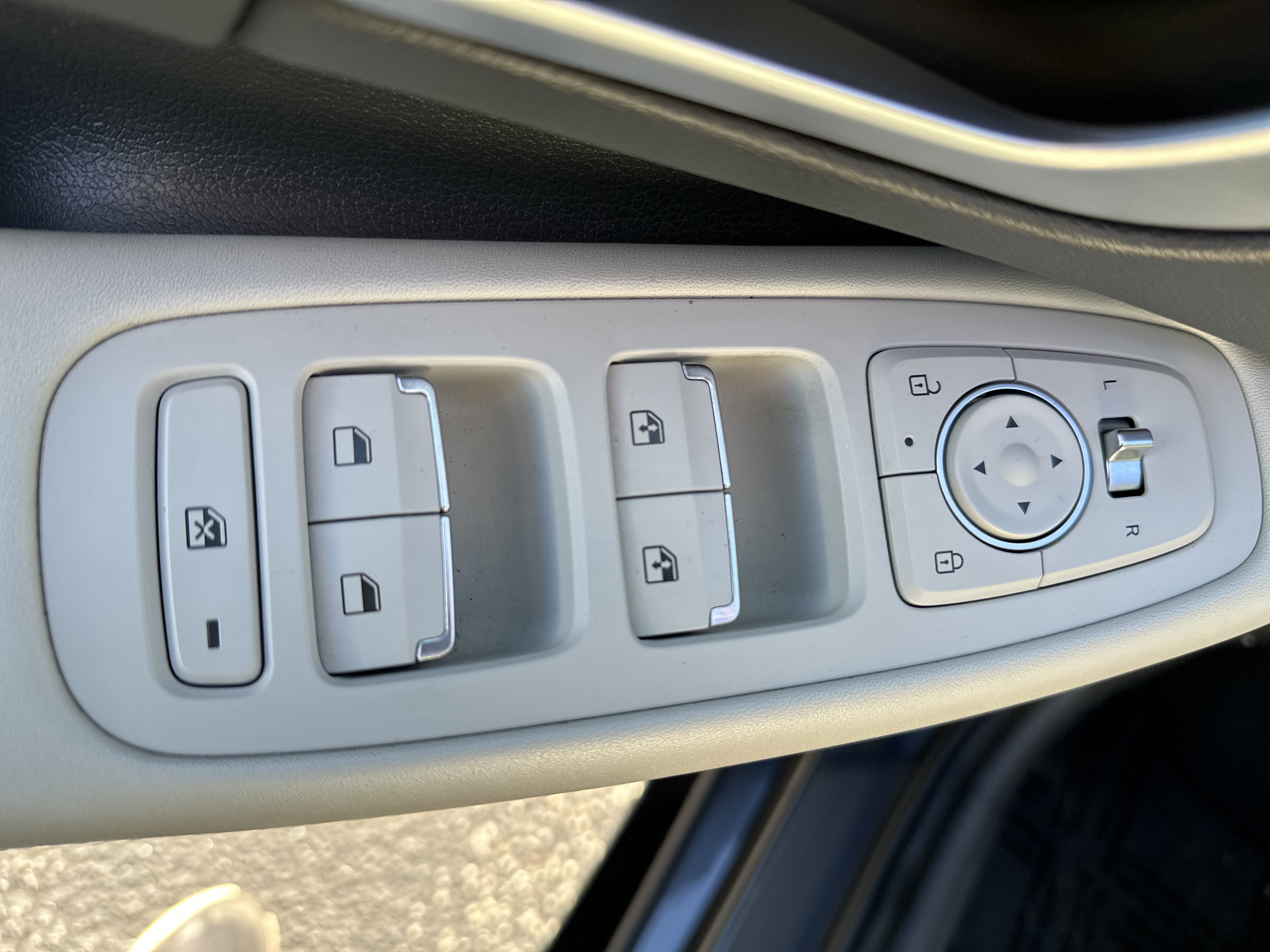 Certified 2025 Hyundai Sonata SEL FWD image 10