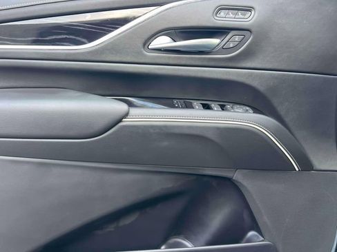 Used 2023 Cadillac Escalade ESV Sport w/ Touring Package image 17