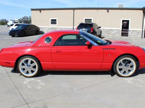 Used 2002 Ford Thunderbird RWD image 6