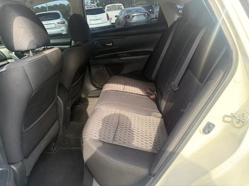 Used 2017 Nissan Altima 2.5 S w/ Power Driver Seat Package FWD image 24