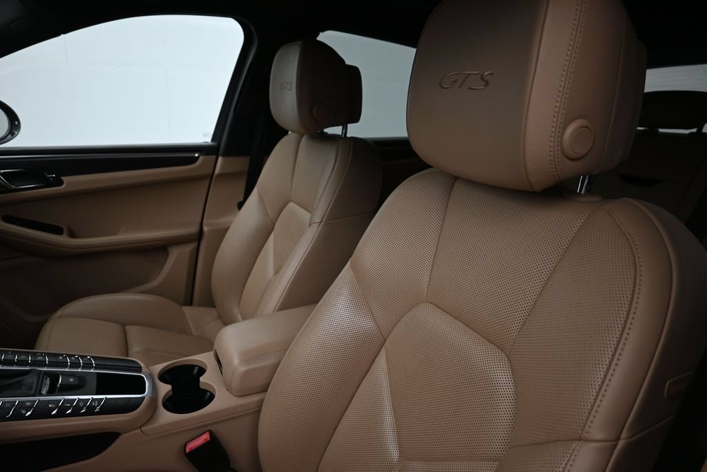 Certified 2021 Porsche Macan GTS AWD/4WD image 5