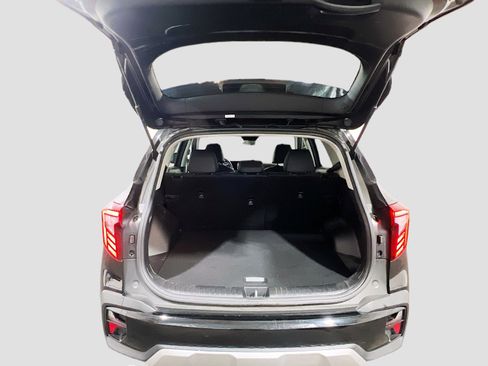 Used 2024 Kia Seltos EX image 19