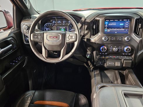 Used 2021 GMC Sierra 1500 AT4 w/ AT4 Premium Package image 9
