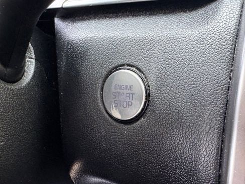 Certified 2021 Kia Sorento S image 19