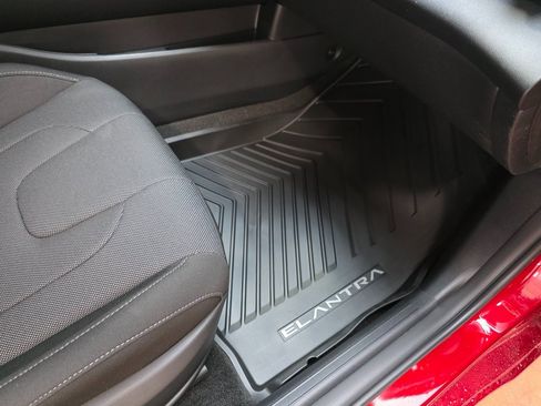 New 2026 Hyundai Elantra SE image 16