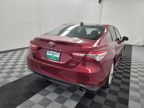 Used 2020 Toyota Camry XLE FWD image 7