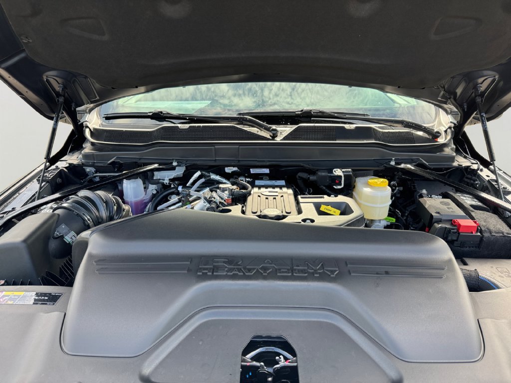 New 2026 RAM 2500 Tradesman AWD/4WD image 9