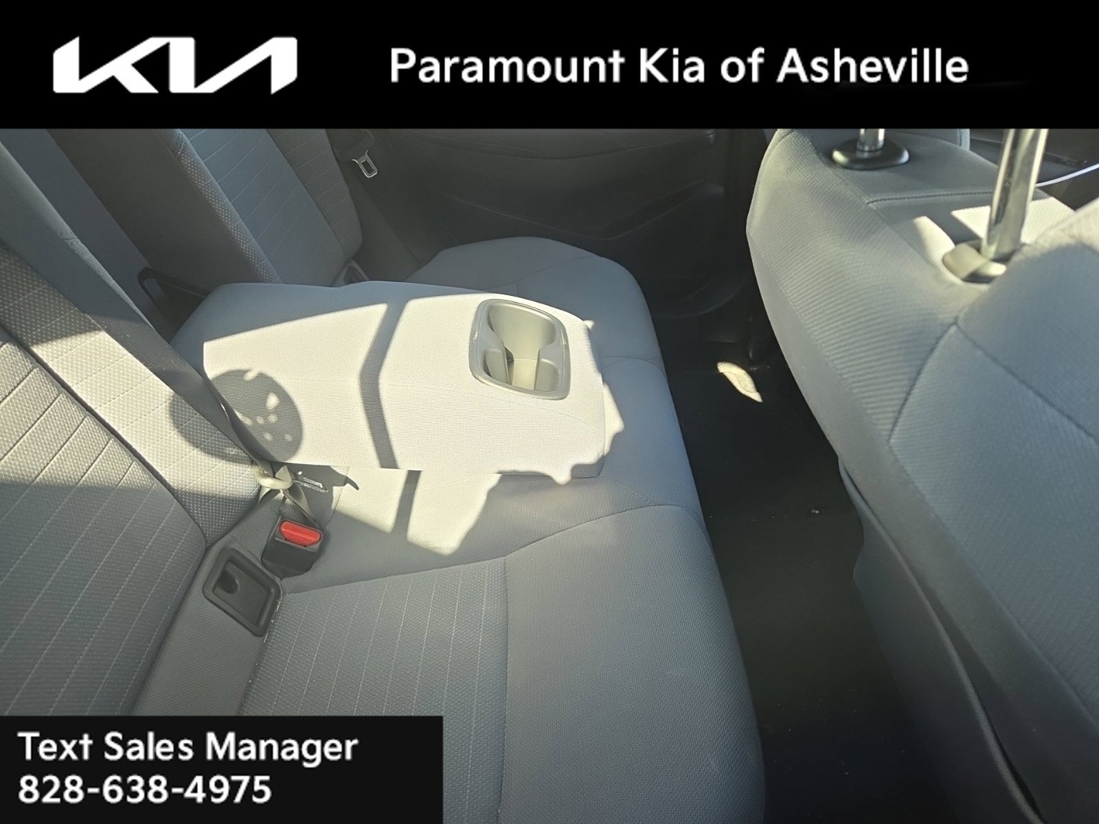 Used 2021 Toyota Corolla SE FWD image 9