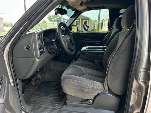 Used 2005 Chevrolet Silverado 1500 LS w/ Light Duty Power Package RWD image 10