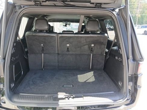 Used 2024 Jeep Wagoneer Series II AWD/4WD image 9