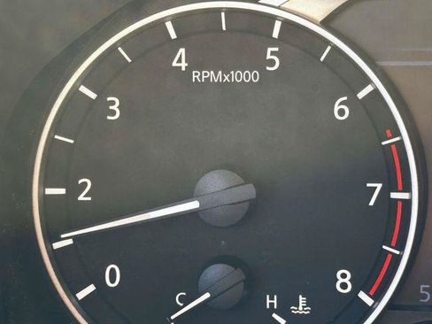 Used 2024 Nissan Altima 2.5 SR FWD image 27