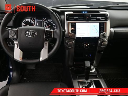 Used 2022 Toyota 4Runner TRD Sport w/ Technology Package image 11