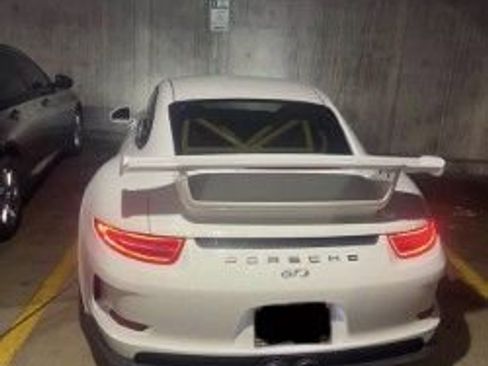 Used 2014 Porsche 911 GT3 RWD image 10