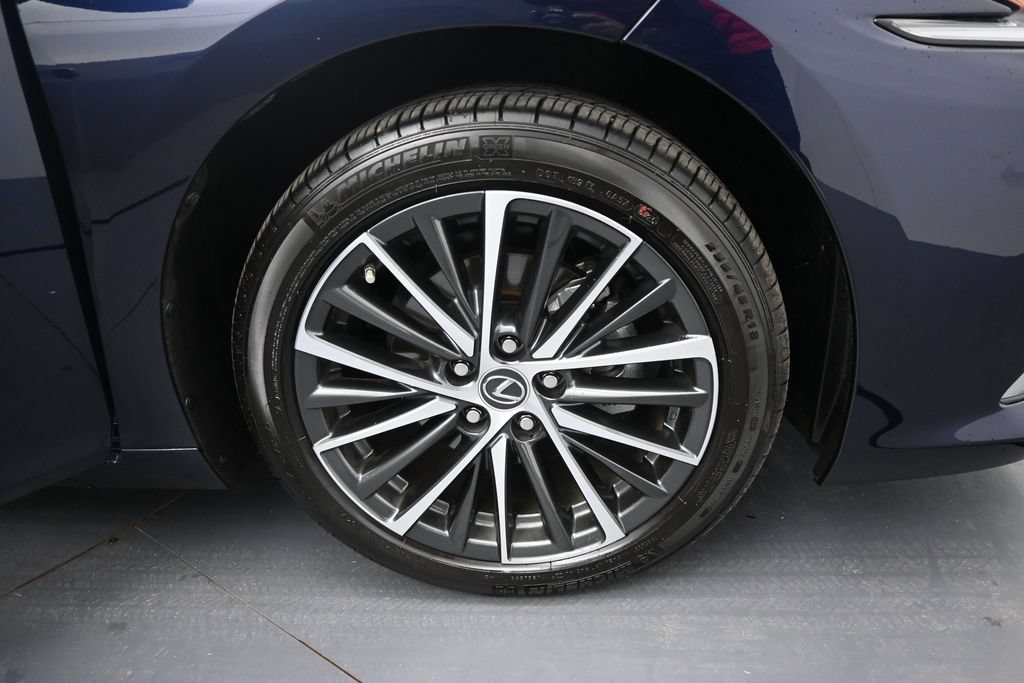 Used 2025 Lexus ES 350 w/ Premium Package FWD image 47