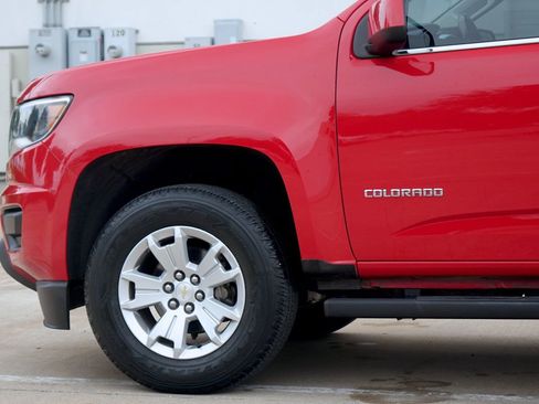 Used 2019 Chevrolet Colorado LT RWD image 23