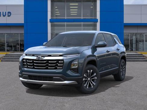 New 2027 Chevrolet Equinox LT w/ LPO, Floor Liner Package AWD/4WD image 6