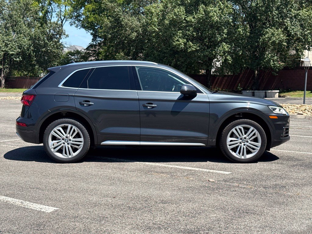 Used 2019 Audi Q5 Premium w/ Premium Plus Package AWD/4WD image 5
