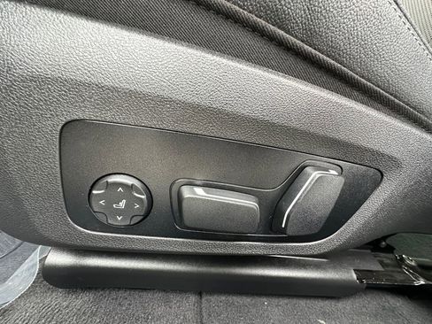 Used 2025 BMW i4 M50 w/ Premium Package image 10