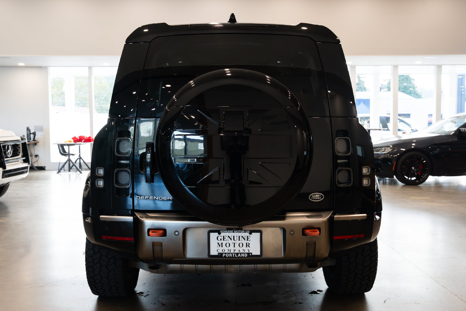 Used 2021 Land Rover Defender 110 X AWD/4WD image 5