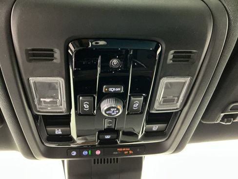 Used 2026 Chevrolet Tahoe High Country w/ Sun And Tow Package AWD/4WD image 32