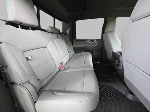 New 2026 Chevrolet Silverado 2500 LT w/ Texas Edition AWD/4WD image 7