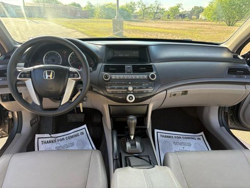 Used 2010 Honda Accord LX image 28