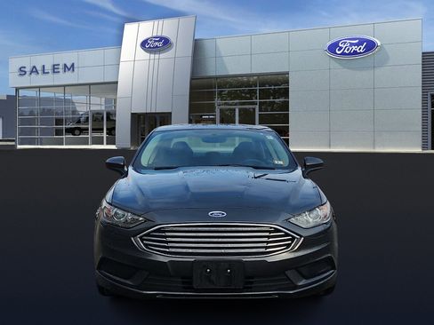 Used 2017 Ford Fusion SE image 8