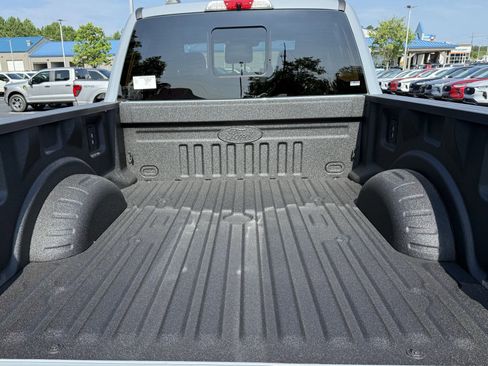 New 2025 Ford F250 Lariat w/ Lariat Ultimate Package image 29