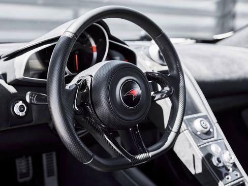 Used 2012 McLaren MP4-12C Coupe RWD image 39