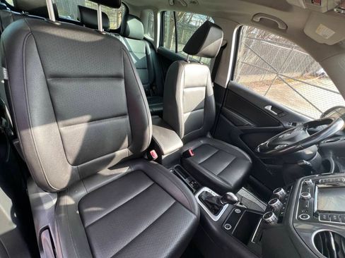 Used 2014 Volkswagen Tiguan SEL AWD/4WD image 8