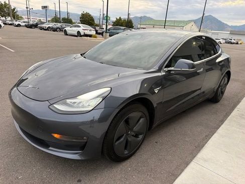 Used 2019 Tesla Model 3 Standard Range Plus RWD image 3