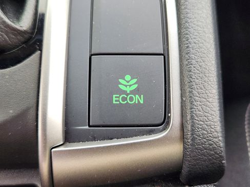 Used 2019 Honda Civic Sport image 26