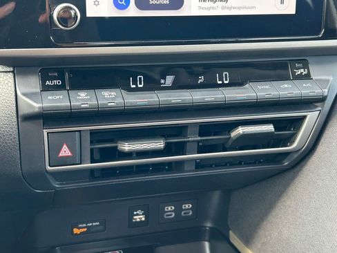 Used 2025 Toyota Camry LE FWD image 29