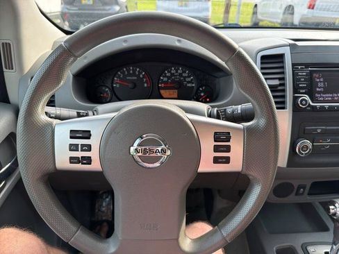 Used 2018 Nissan Frontier S RWD image 17