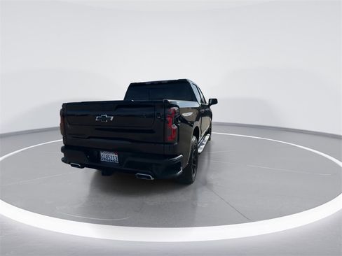 Used 2022 Chevrolet Silverado 1500 High Country w/ Technology Package image 13