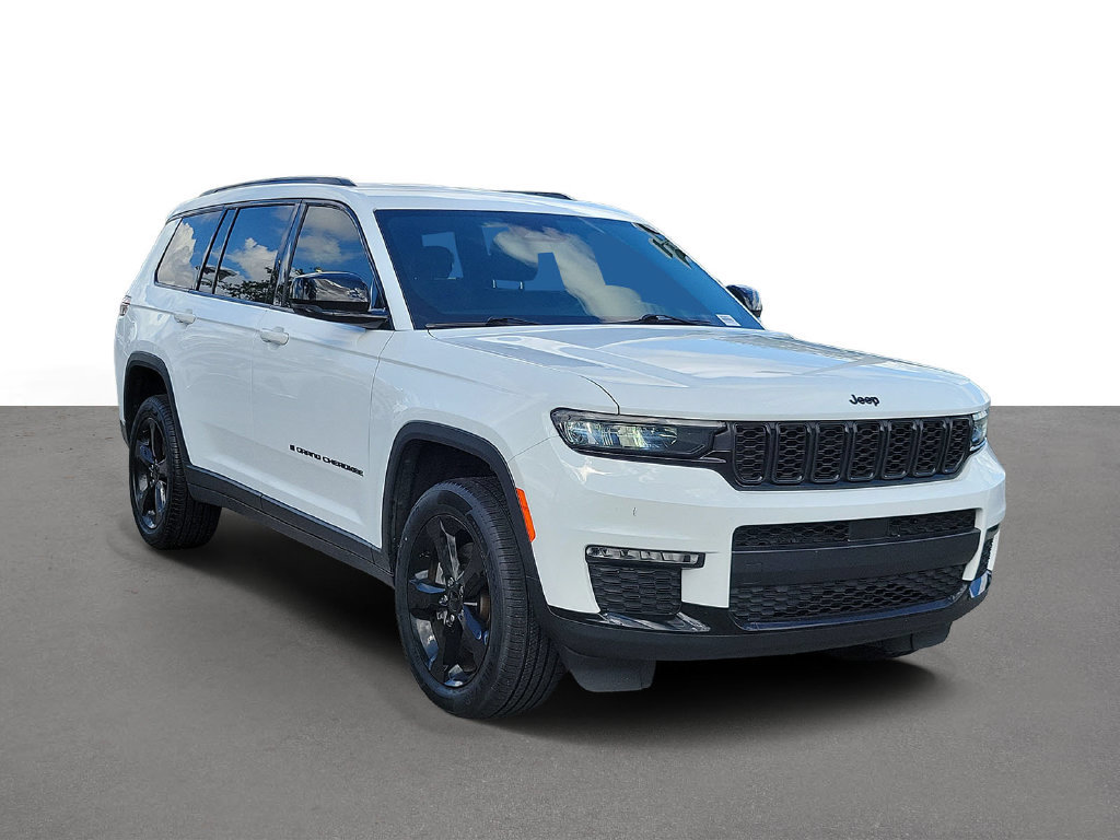 Used 2024 Jeep Grand Cherokee L Limited w/ Black Appearance Package AWD/4WD image 2