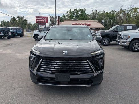 Certified 2025 Buick Enclave Preferred image 3