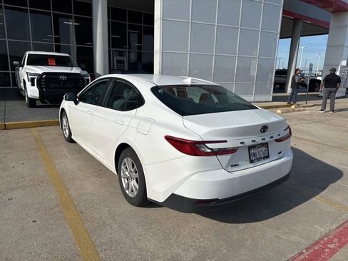 Used 2025 Toyota Camry LE FWD image 6